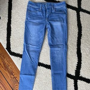 Size 8 American Eagle skinny jeans